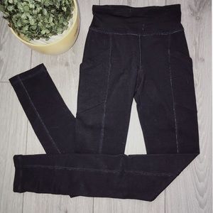 🔥2/$20 BCBG NAVY Leggings with exposed pockets.